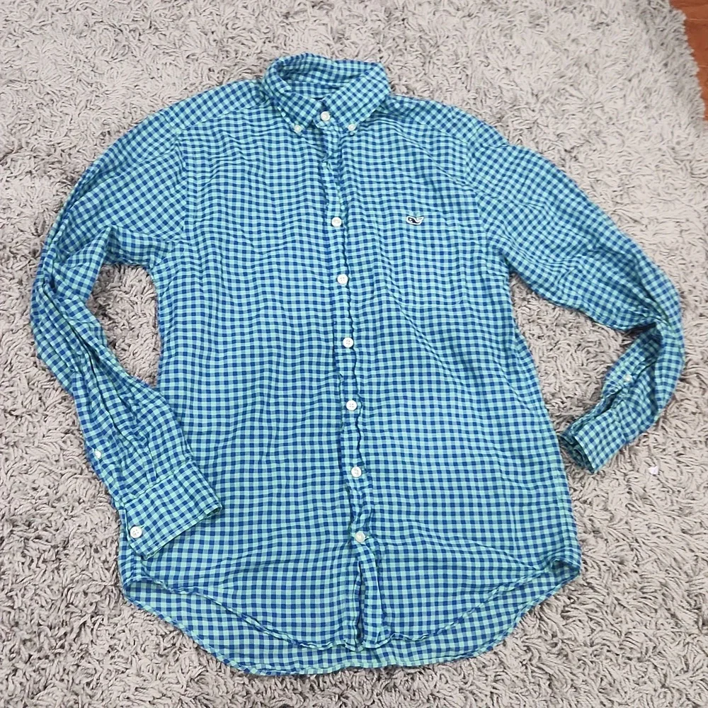 Vineyard‎ Vines buttonup shirt
